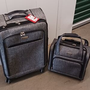 London Fog Luggage 2-pc Set
